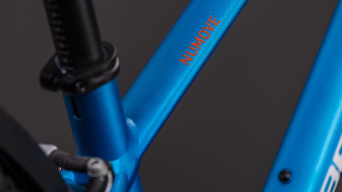Cube Numove 240 FE topasblue´n´nebula (2027)