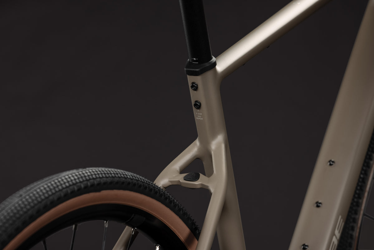 Cube Nuroad ONE wood´n´grey (2027)