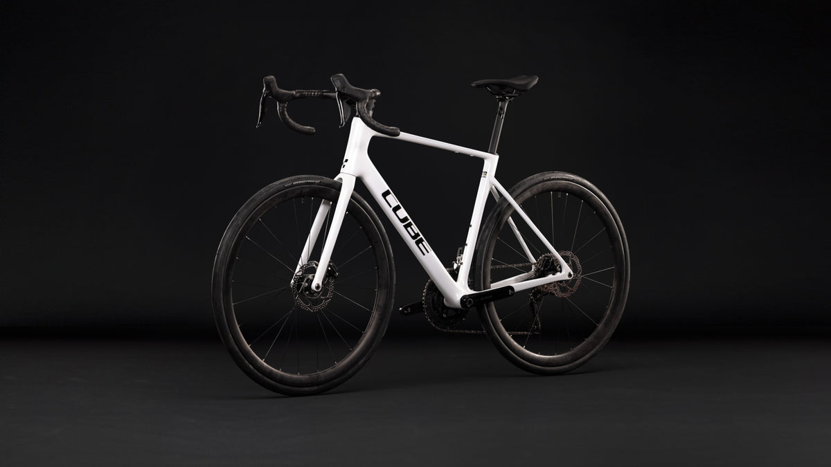 Cube Attain C:62 SLX metallicwhite´n´black (2027)