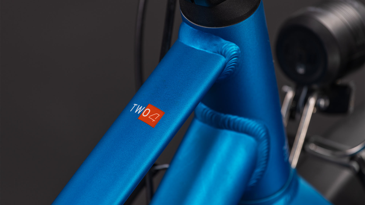 Cube Numove 240 FE topasblue´n´nebula (2027)