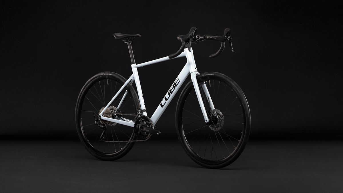 Cube Attain Race glacier´n´black (2027)