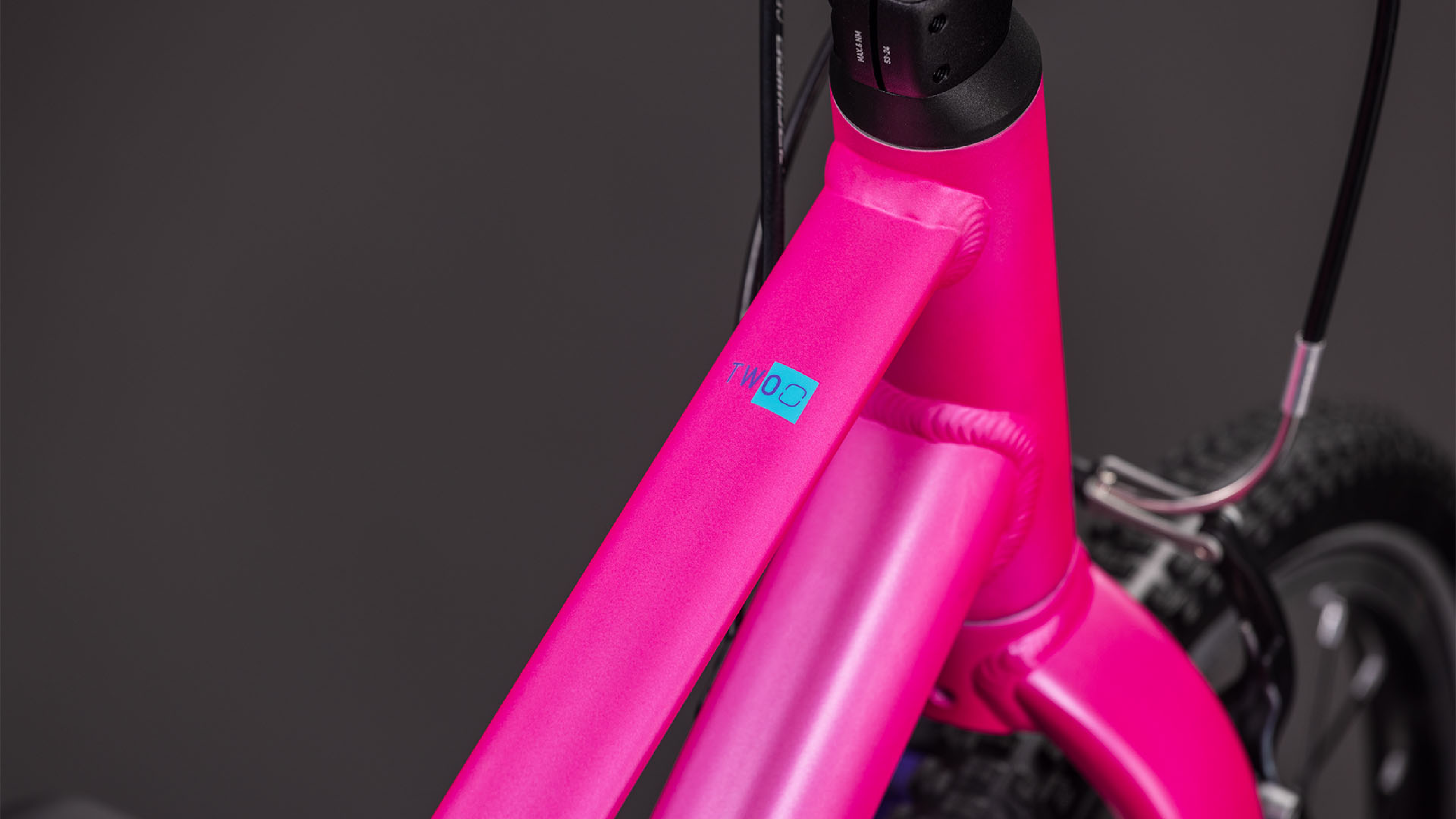 Cube Numove 200 fuchsia´n´prune (2026)
